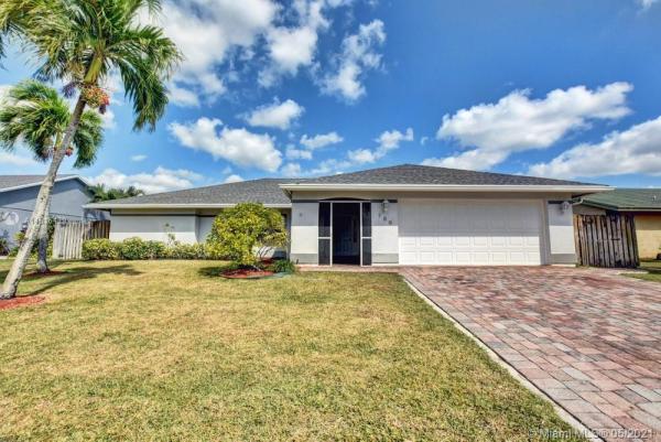La Mancha, 159 Cordoba Cir, Royal Palm Beach, Florida 33411, image 2