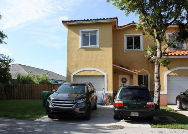 Seastone Townhomes, 10834 SW 182nd Ln, West Perrine, Florida 33157, image 2