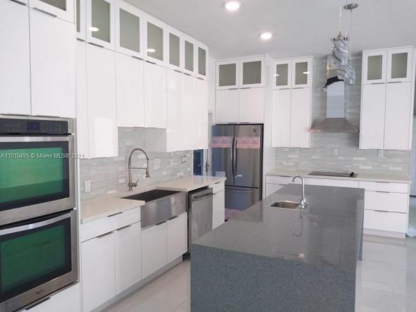 26233 SW 127th Pl, Unincorporated Dade County, Florida 33032, image 2