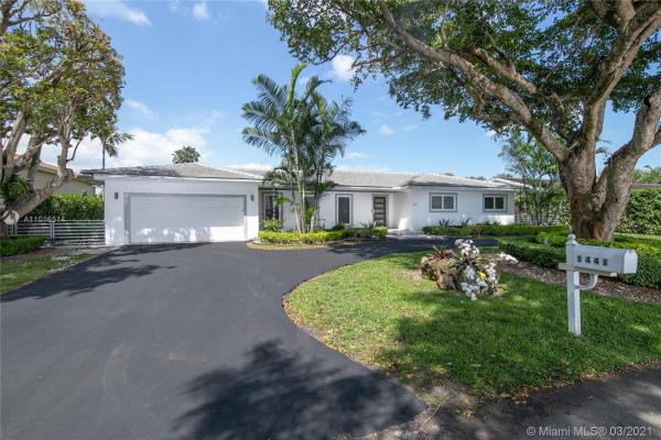 Gables By The Sea, 1441 Agua Ave, Coral Gables, Florida 33156, image 2