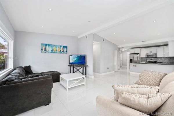 Coral Villas, 6432 SW 33rd St, Coral Terrace, Florida 33155, image 2