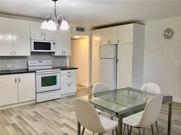 Fanshaw At Century Village, 129 Fanshaw D, Boca Raton, Florida 33434, image 2
