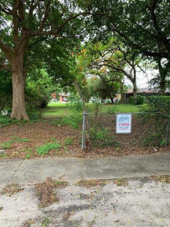 West Little River No HOA, 1878 NW 81st Ter, West Little River, Florida 33147, image 2