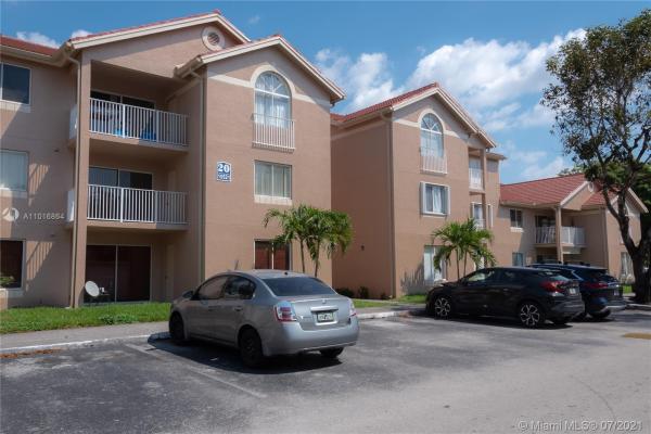 Royal Palm Place At The Hammocks, 10521 SW 158th Ct #106, The Hammocks, Florida 33196, image 2