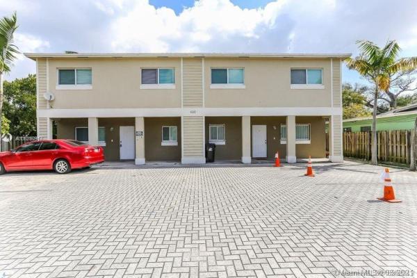 Villa Theo Townhouse, 630 NW 10th Ter #1, Fort Lauderdale, Florida 33311, image 2