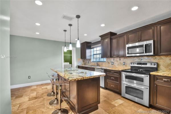 Golden Gardens, 19163 NW 33rd Ave, Miami Gardens, Florida 33056, image 2