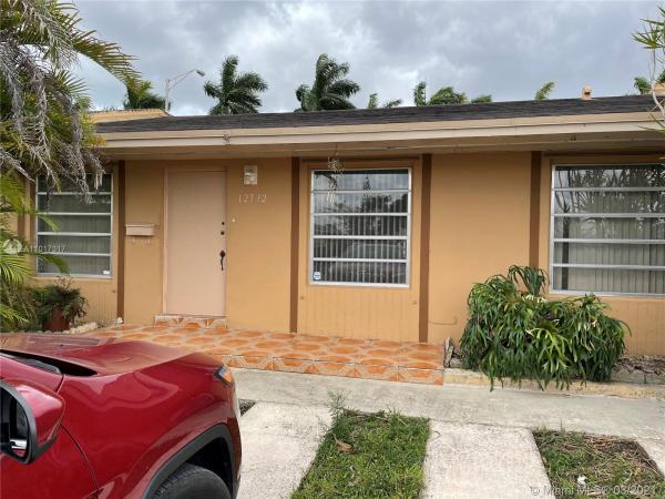 Royale Green, 12712 SW 55th St #12712, Kendale Lakes, Florida 33175, image 2