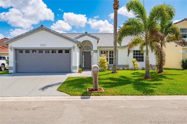 Canterbury Estates, 4450 Camrose Ln, West Palm Beach, Florida 33417, image 2