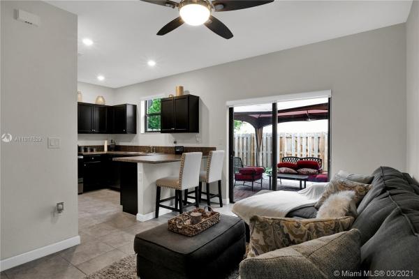 Fresno At The Vineyards, 124 SE 34th Ter, Homestead, Florida 33033, image 2