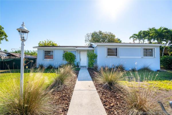 South Miami Heights Residential, 20111 SW 117th Ct, South Miami Heights, Florida 33177, image 2