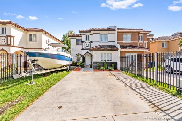 Naranja Gardens, 13460 SW 262nd St, Princeton, Florida 33032, image 2