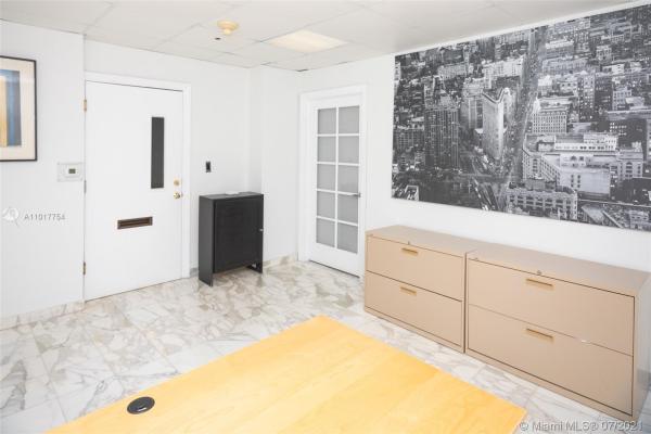 Brickell Bay Club, 2333 Brickell Ave #H1, Miami, Florida 33129, image 1