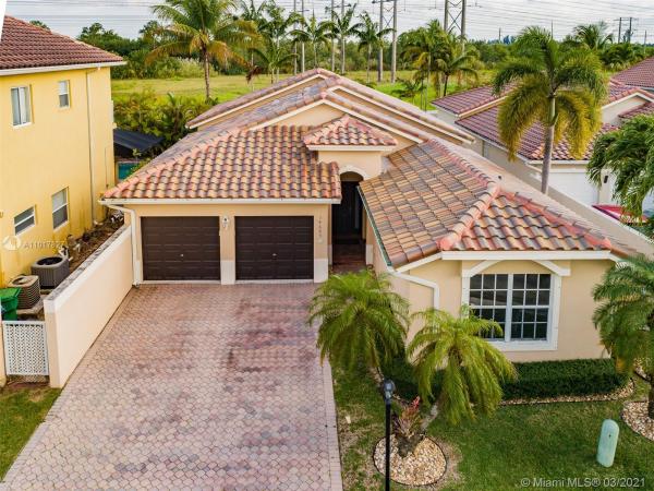 Silver Lakes, 14683 SW 132nd Ave, Three Lakes, Florida 33186, image 2