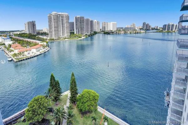 Winston Towers 500, 301 174th St #1701, Sunny Isles Beach, Florida 33160, image 2