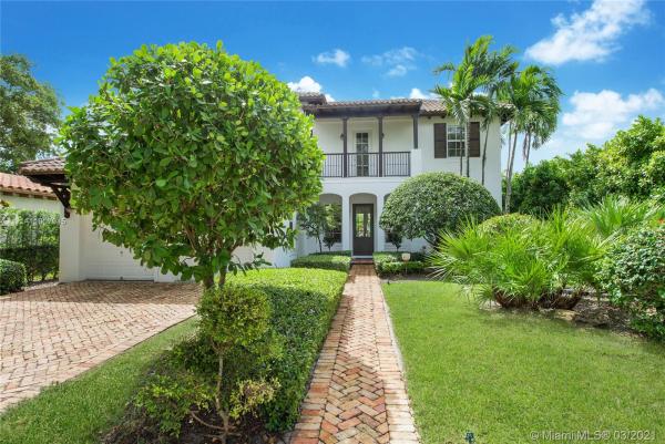 Coral Estates, 704 Zamora Ave, Coral Gables, Florida 33134, image 2