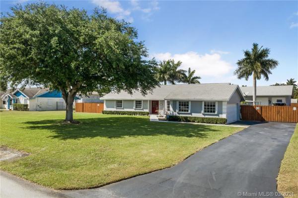 Westbury Estates, 1651 NW 19th St, Homestead, Florida 33030, image 2