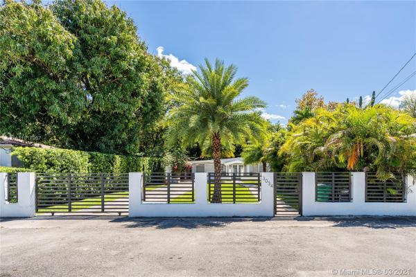 3034 NW 30th St, Unincorporated Dade County, Florida 33142, image 2