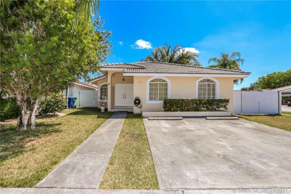 Roger Homes, 15585 SW 138th Ave, Richmond West, Florida 33177, image 2
