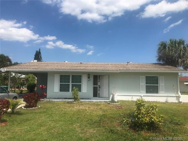 231 NE Midfield Ln, Florida 34983, image 2
