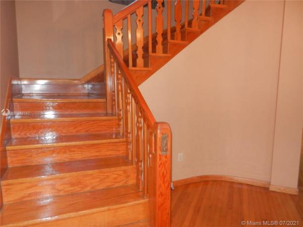 Country Club Estates, 85 Deer Run, Miami Springs, Florida 33166, image 2