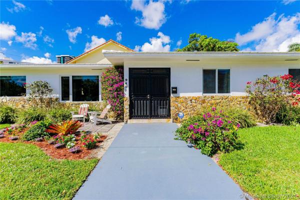 Historic Bayside, 940 NE 71st St, Miami, Florida 33138, image 2