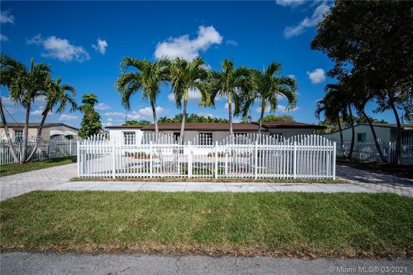 Tropical Estates, 5345 SW 99th Ave, Olympia Heights, Florida 33165, image 2