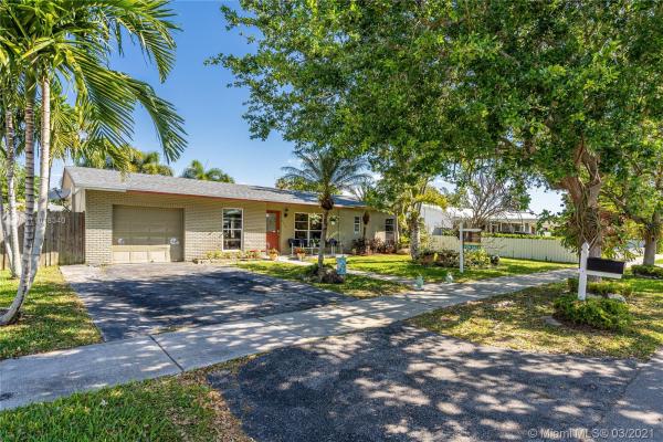 Bel Aire, 9275 SW 185th Ter, Cutler Bay, Florida 33157, image 2