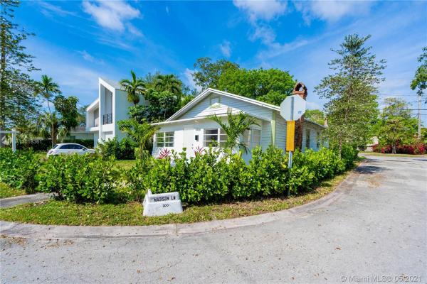 Golden Gate, 4908 Washington Dr, Coral Gables, Florida 33133, image 2