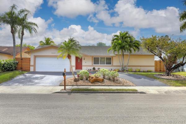 Killian Pines, 11600 SW 113th Pl, Kendall, Florida 33176, image 2