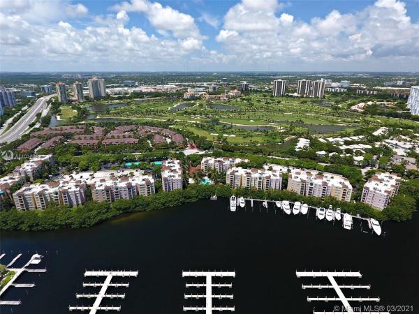 The Yacht Club At Aventura, 19501 E Country Club Dr #9105, Aventura, Florida 33180, image 2