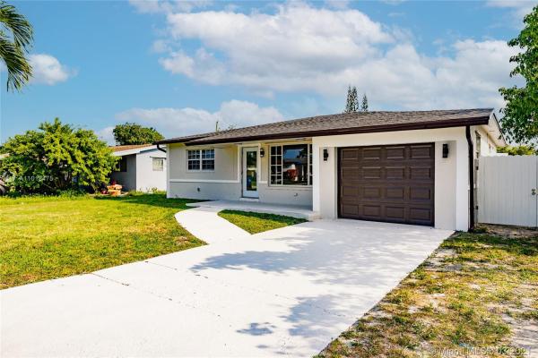 Welwyn Manor, 6306 SW 20th St, Miramar, Florida 33023, image 1