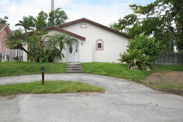 13648 SW 286th Ter, Unincorporated Dade County, Florida 33033, image 2