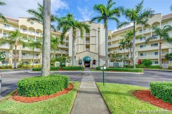 Captiva At Doral Isles, 10700 NW 66th St #304, Doral, Florida 33178, image 1
