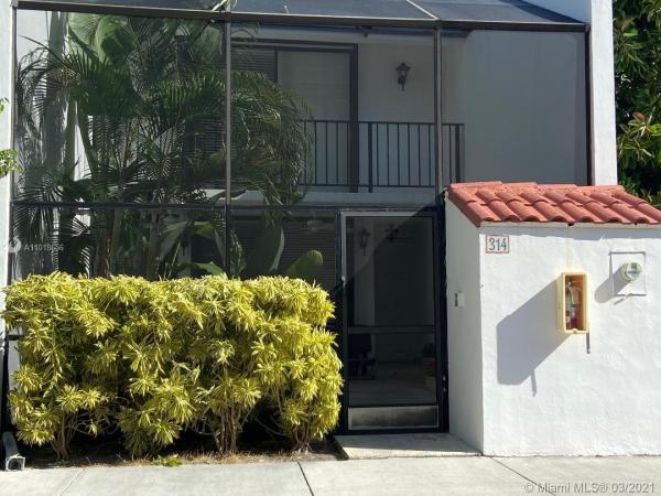Grapetree Townhouses Of Key Biscayne, 450 Grapetree Dr #314, Key Biscayne, Florida 33149, image 2