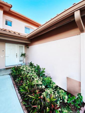 Laguna Pointe At California Club, 20818 San Simeon Way #106, Ives Estates, Florida 33179, image 2