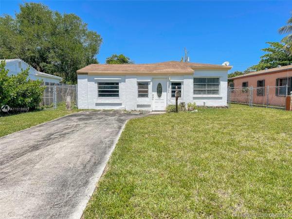 Fulford By The Sea, 2163 NE 182nd St, North Miami Beach, Florida 33162, image 2