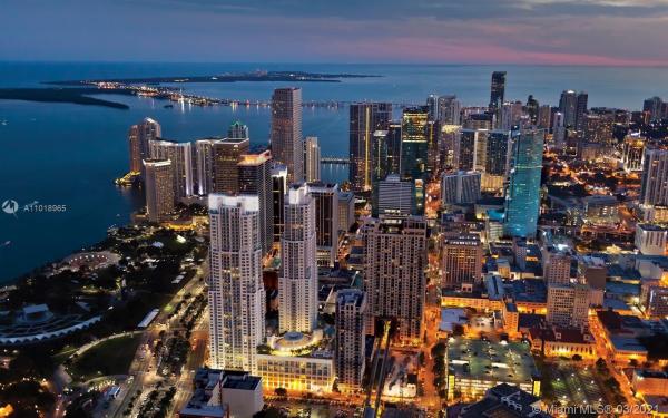 Vizcayne South, 253 NE 2nd St #422, Miami, Florida 33132, image 2
