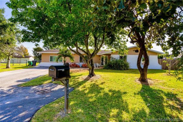 Pine Shore, 13003 SW 114th Pl, Kendall, Florida 33176, image 2