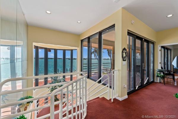 Keystone Island, 13155 Biscayne Bay Dr, North Miami, Florida 33181, image 2