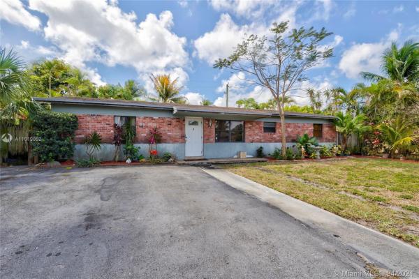 Deerfield Highlands, 1040 SW 14th St, Deerfield Beach, Florida 33441, image 2