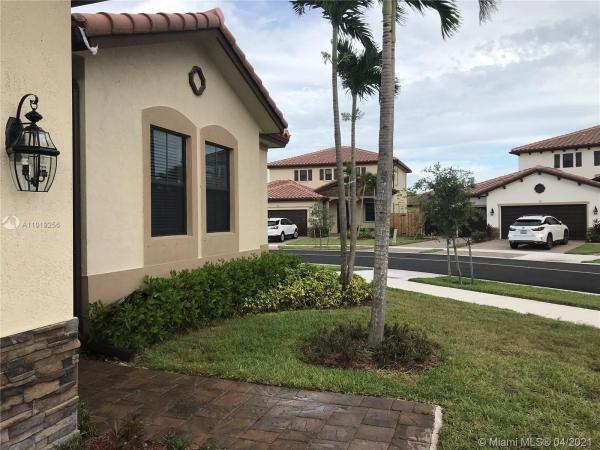 Mendocino At The Vineyards, 3503 SE 2nd Dr, Homestead, Florida 33033, image 2