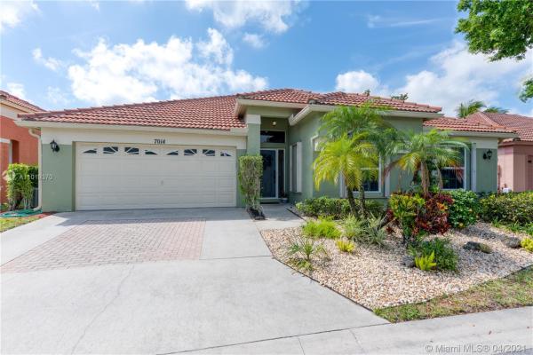 Galleon At Woodbine, 7014 Galleon Cv, Riviera Beach, Florida 33418, image 2
