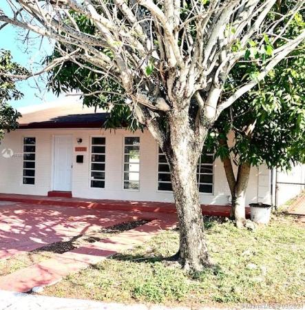 Royale Green, 12935 SW 48th St #12935, Kendale Lakes, Florida 33175, image 2