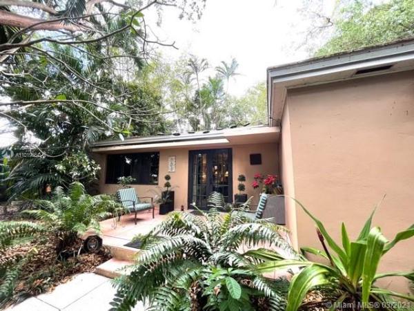 Griffing Biscayne Park Estates, 703 NE 120th St, Biscayne Park, Florida 33161, image 2