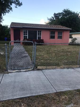 Sunnyside Estates, 2127 Wiley St, Hollywood, Florida 33020, image 2