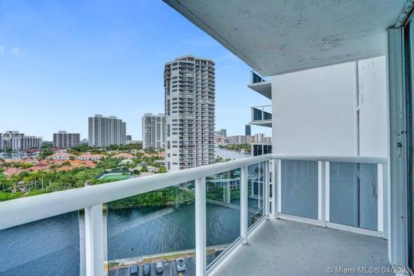 Waterview 2, 20515 E Country Club Dr #1248, Aventura, Florida 33180, image 1