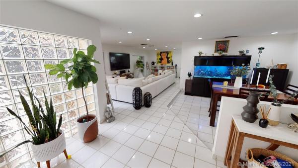 Concord Homes, 11520 SW 32nd St, University Park, Florida 33165, image 2