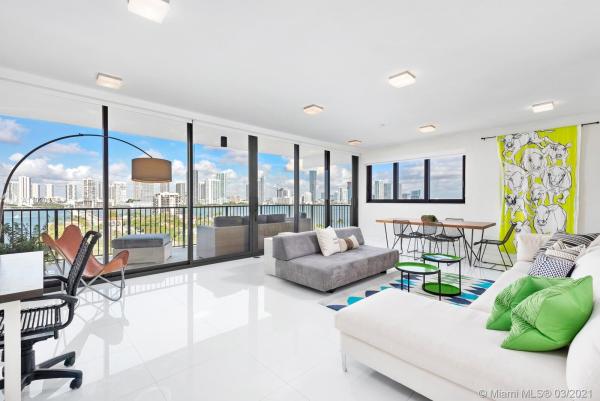 One Thousand Venetian Way, 1000 Venetian Way #1012, Miami, Florida 33139, image 2