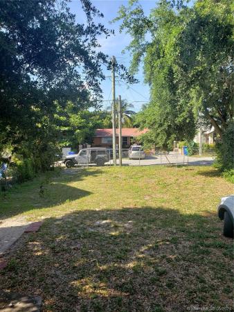 Dixie Highway, 310 NE 57th St, Miami, Florida 33137, image 2