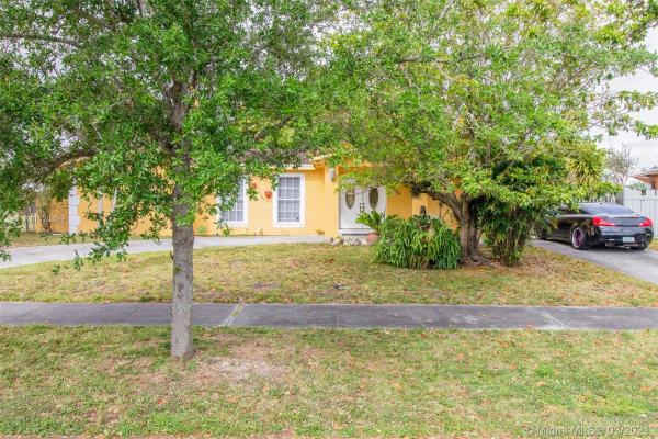 Cutler Ridge, 21110 Beach Rd, Cutler Bay, Florida 33189, image 2